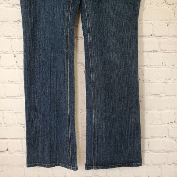 Three Seasons Maternity Jeans Size Medium Stretch Straight Leg Medium Wash - Picture 4 of 5